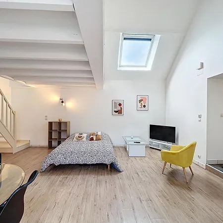 Les Bords De Vienne - Place Dupleix Apartman *