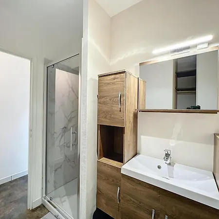 Les Bords De Vienne - Place Dupleix Apartman