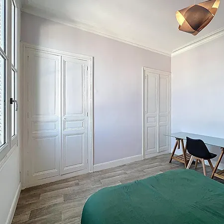 Les Bords De Vienne - Place Dupleix Apartment