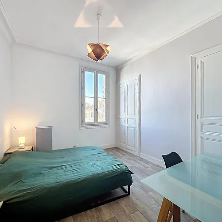 Les Bords De Vienne - Place Dupleix Apartman *