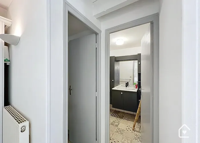 Les Bords De Vienne - Place Dupleix *